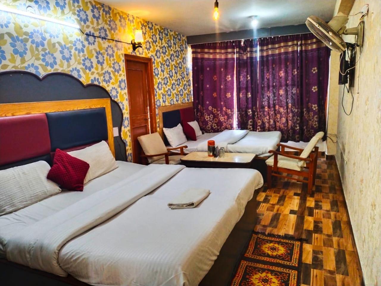 Hotel Gilbert Mountain View มะนาลี ภายนอก รูปภาพ