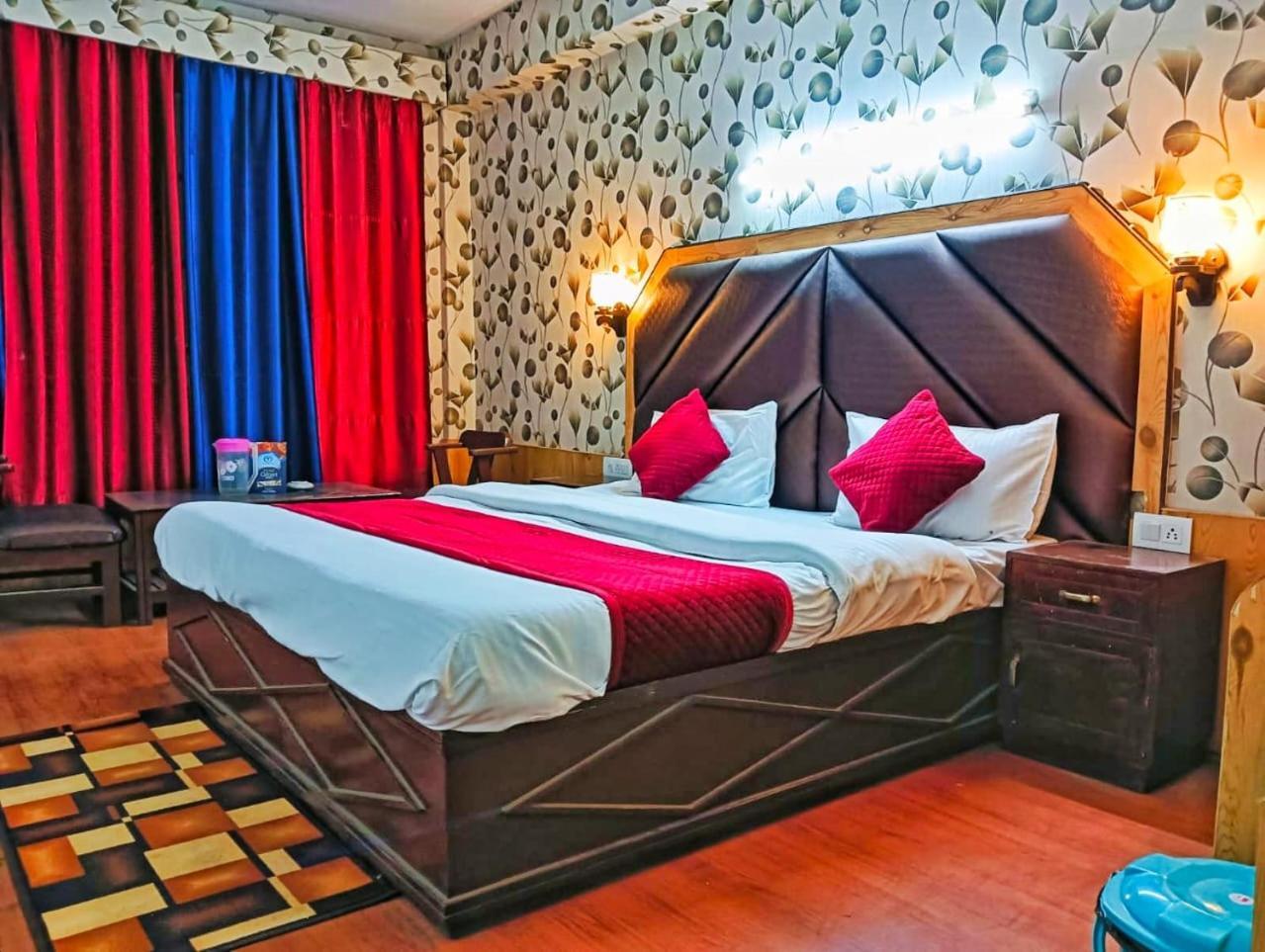 Hotel Gilbert Mountain View มะนาลี ภายนอก รูปภาพ